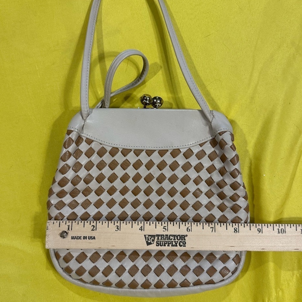 Vintage Carriage Court Genuine Leather Woven Shoulder Bag Purse Made in Korea 80 - Picture 4 of 12